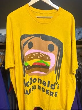Travis Scott x McDonalds CPFM 4 CJ Burger Mouth T-Shirt (Gold) Size XL